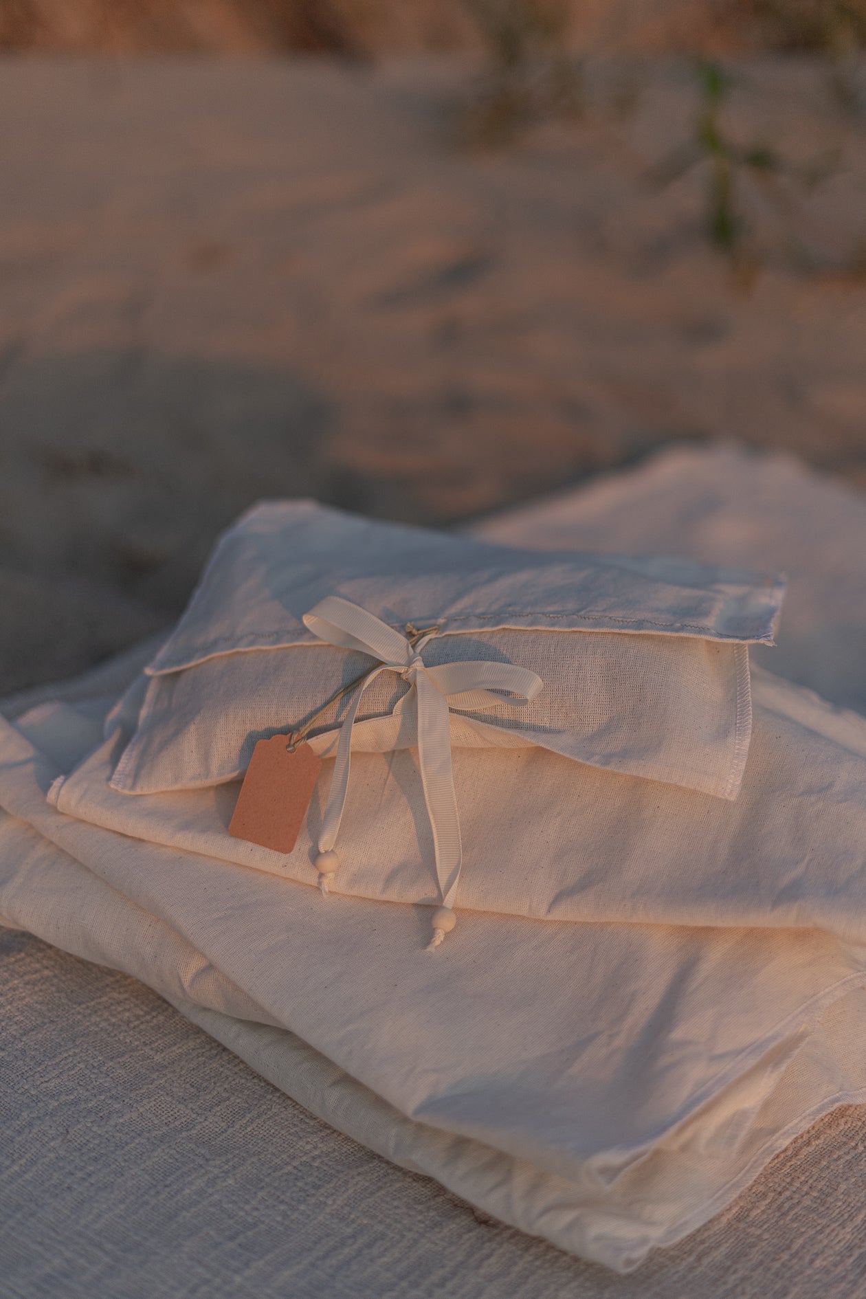 Maigi rozā Krūmrožu kombinezons