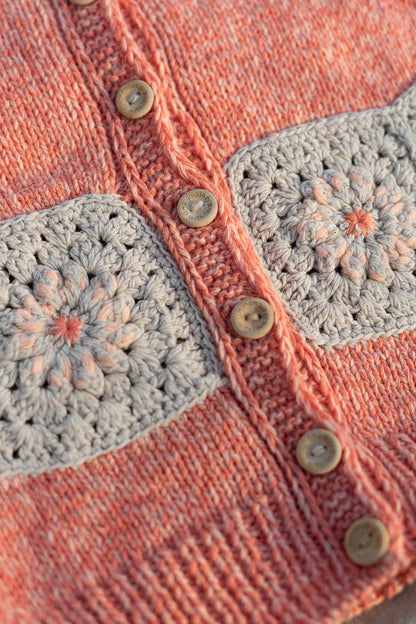 Krūmrozītes dāvanu groziņš ar pārsteigumu